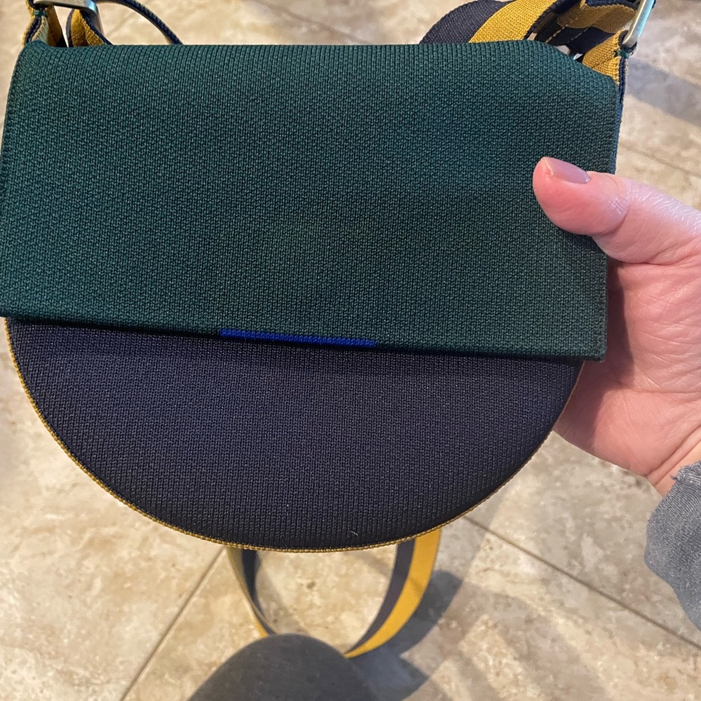 RARE Rothys The Saddle Crossbody in Mallard Green, like new - Picture 4 of 6